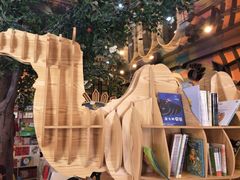 -钟书阁(松江泰晤士小镇店)