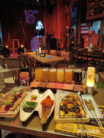 广州周末聚会，百信18般的夜生活丰富多彩