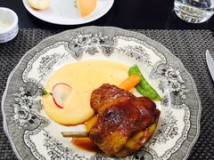 -La Villa French Restaurant