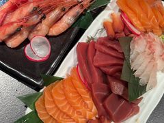 -铭牛烧肉·和牛海鲜自助(高新月牙湖店)