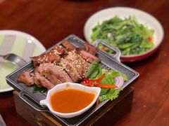 烤猪颈肉-荷花泰菜(东方新天地店)