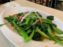 白灼芥兰-鑫巴蜀小镇 · 水煮鱼专研店(玉桥店)