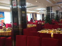 大堂-京食源烧鸽子