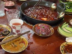 -赵美丽·重庆社区火锅·直营店(火车东站·中豪国际店)