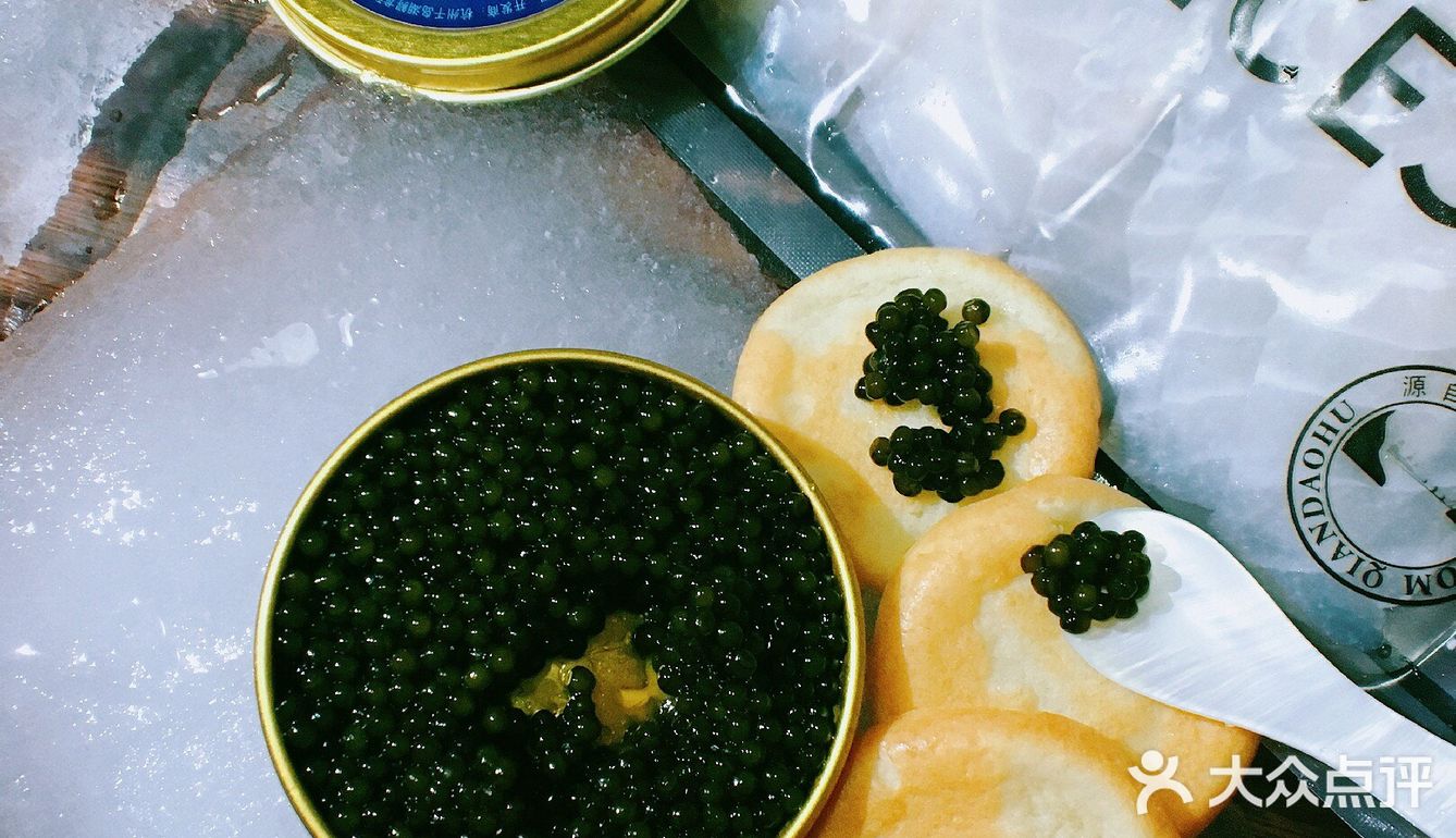 卡露伽鱼子的多种餐搭，家食的仪式感