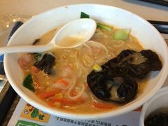 -东方既白(黄兴路大润发店)