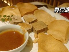 -弄堂里(西溪龙湖天街店)
