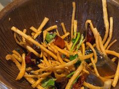 -巴厘龙虾·榜首油焖大虾(音乐学院·沿江酒馆店)