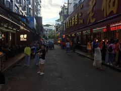 -谊荣海鲜大牌档(石湖店)