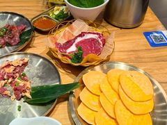 -青瓦餐厅·生鱼片·韩园烤肉(西塔店)