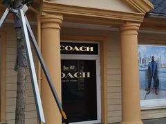 -COACH蔻驰(赛特奥特莱斯店)