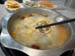 -光头药膳鸡(莱茵小镇店)