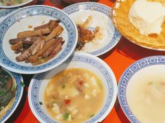 -蓝田九大碗民俗食府(蓝田店)