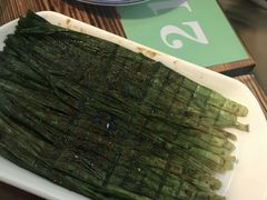 -食爺炭炉鸡煲·烧烤