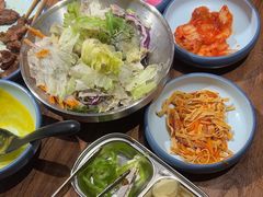 -明洞阿姨·韩式酱蟹烤肉·创意料理(三元桥店)