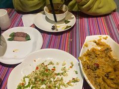 -香巴拉云南餐厅(华莱坞店)