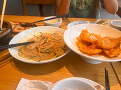 -关东小磨东北菜(上海长风大悦城店)
