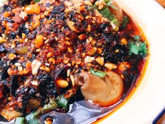 -拈签一笑黄牛肉辣卤串串