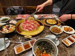 -猪啊牛呀羊啊铜盘烤肉(正大广场店)