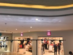 -优衣库(重庆星光时代广场店)