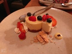 波本焦糖芝士蛋糕-JUJU韩式烤肉·干杯小酒馆