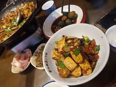 -富正毅三下锅·湘西韵味(天门山索道店)