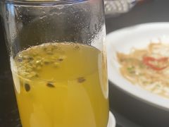 -忆江南·临江鱼馆