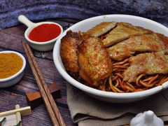 驰名咖哩鸡翅朱扒撈油面-百乐门粉面店(二龙喉分店)