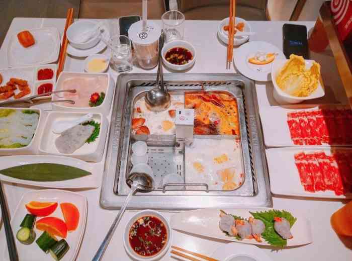 海底捞火锅(5号停机坪店)-"新开没多久的海底捞,人不算多,可以提前电.