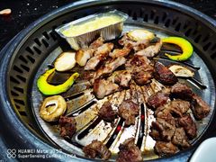 -木槿花韩式炭烤·熟成肉工坊(孙文东路店)
