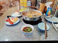 -罗二娘·鲜切牛自助火锅(罗湖东门步行街店)