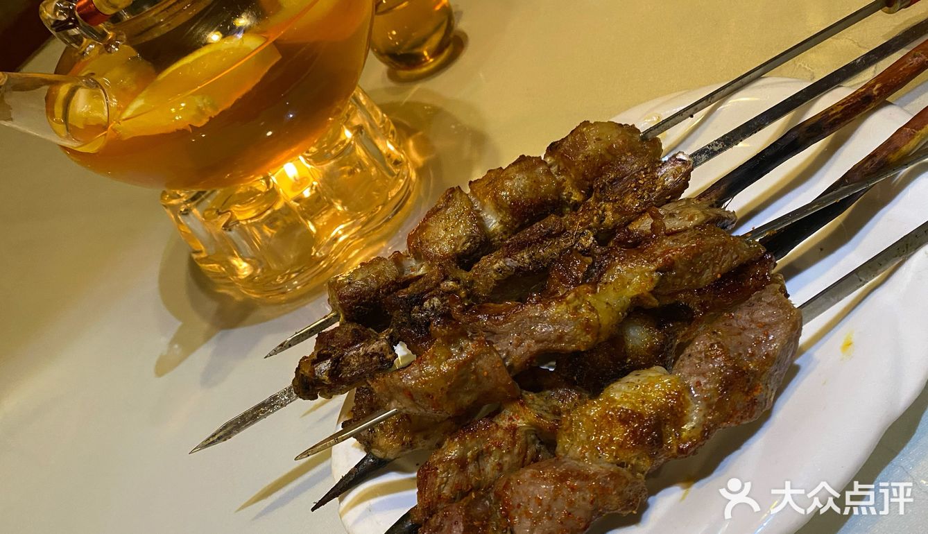 想吃那种只有孜然和粗辣椒面的羊肉串了