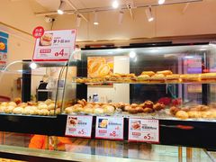 面包甜点陈列柜-西区老大房(陕西北路店)