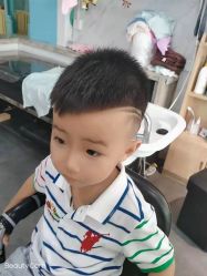 -萌宝专业儿童美发