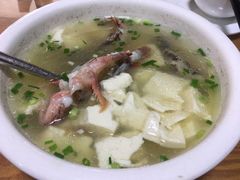 龙头鱼豆腐汤-海月湾海景餐厅( 嵊泗本地老字号店)