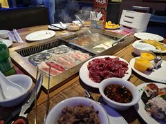 -蒙肥羊·酸汤潮牛·鲜牛肉火锅烤肉自助(岗顶店)