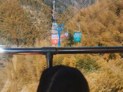 -浙东第一尖雪山欢乐谷