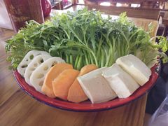 -东镇老火锅(长春路首店)