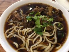 -清真吴记门钉肉饼·喜多利