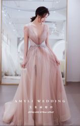 -艾米丽婚纱礼服