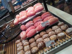 -巴黎贝甜(大宁国际商业广场店)