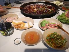 -岗上渣渣老火锅(两路口店)