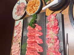 -炼火烤肉店