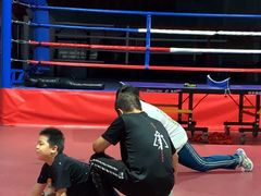 -梁氏咏春拳武馆
