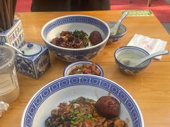 -沪西老弄堂面馆(定西路店)