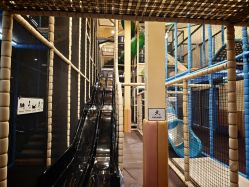 -meland club亲子乐园·派对·餐厅(武汉新天地北馆·华中旗舰店)