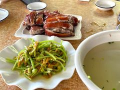 -黄记四更烤乳猪店