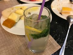 -东方红海鲜百汇(国际大厦店)