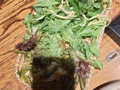 -老牌坊云南鱼豆花火锅(爱建店)