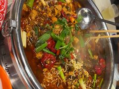 -牟记江湖重庆地标特色菜鱼蛋海鲜羊蝎子(巴南区黑金冠十多年好店)